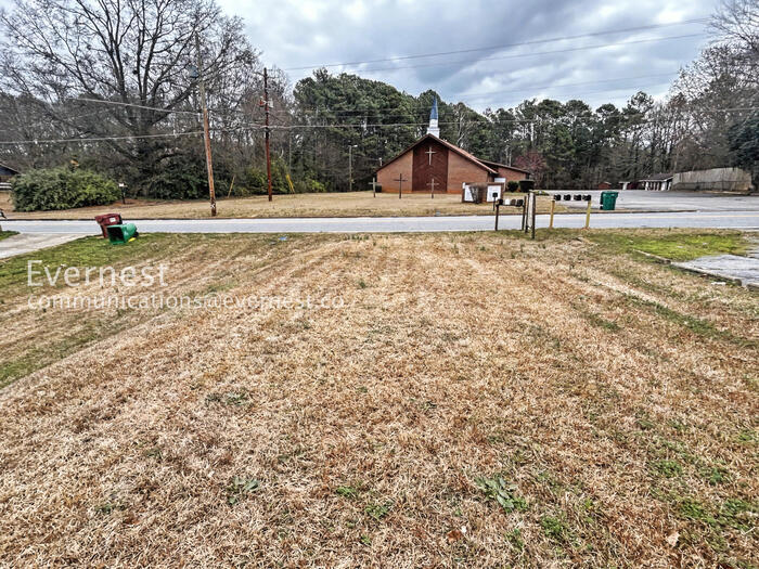 Building Photo - 4527 Glade Rd