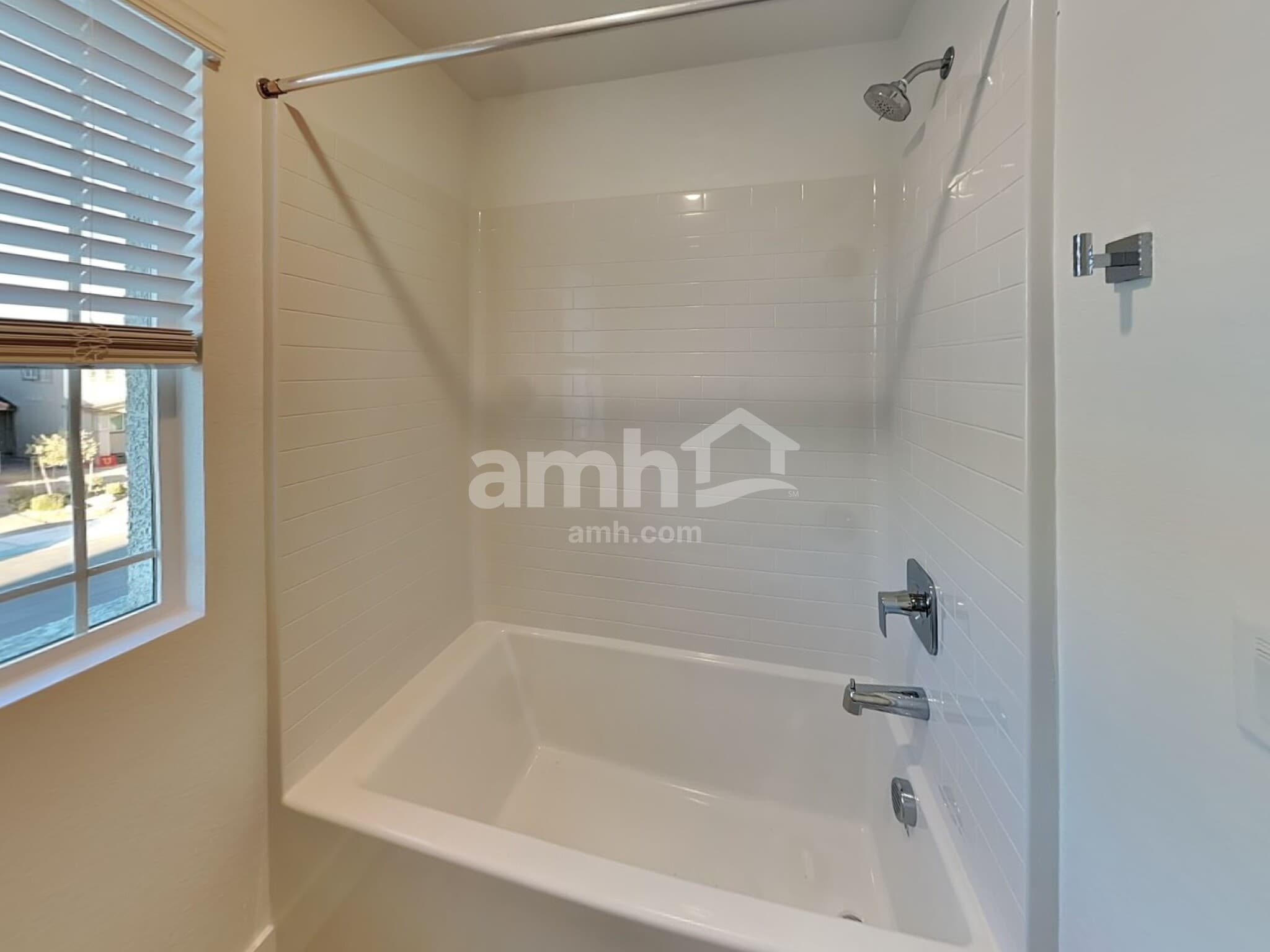 Building Photo - 8911 Dwarf Chin Ave