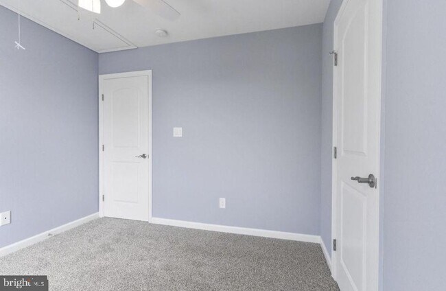 Building Photo - 802 Sixth Ave