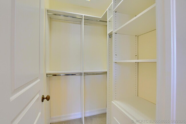 Building Photo - 503 N Mallory Cir