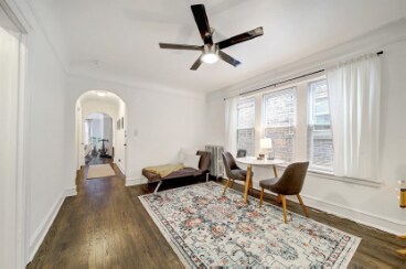 Building Photo - 4827 Lee St