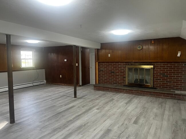 Building Photo - 92 Lucas Park Rd