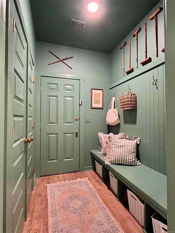 Building Photo - 876 Hedgefield Way