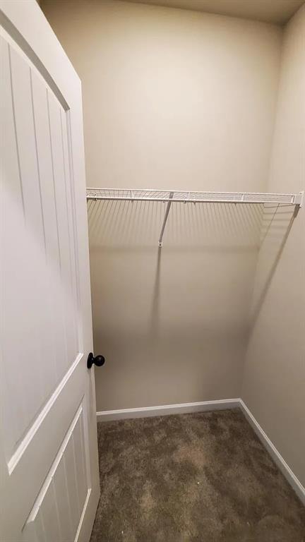 Building Photo - 1055 Bayrose Cir