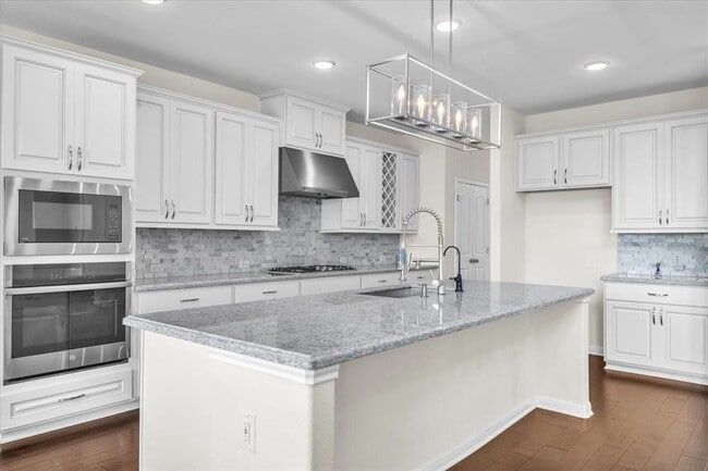 Building Photo - 2513 Cappelle Way