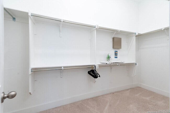 Building Photo - 12231 Old Gage Rnch