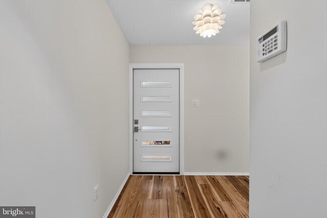 Building Photo - 4214 Penner Ln