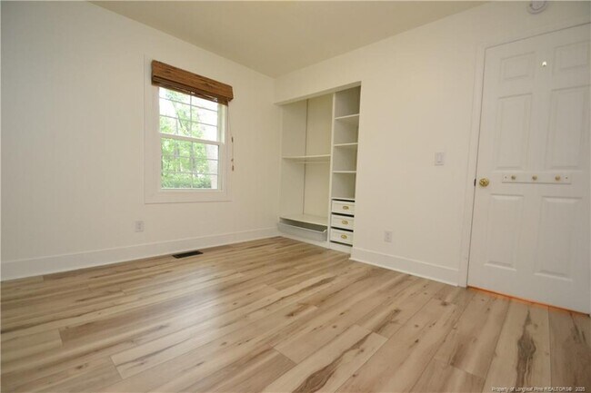 Building Photo - 1436 Lake Pine Dr