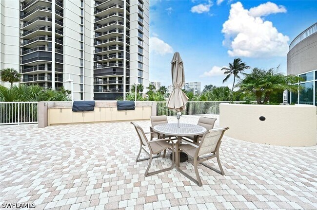 Building Photo - 4501 Gulf Shore Blvd N