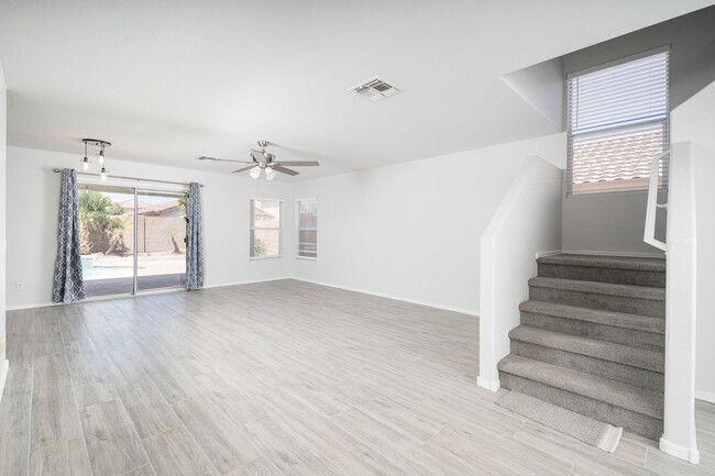 Building Photo - Summer in Phoenix...Got a Pool? This Beaut...