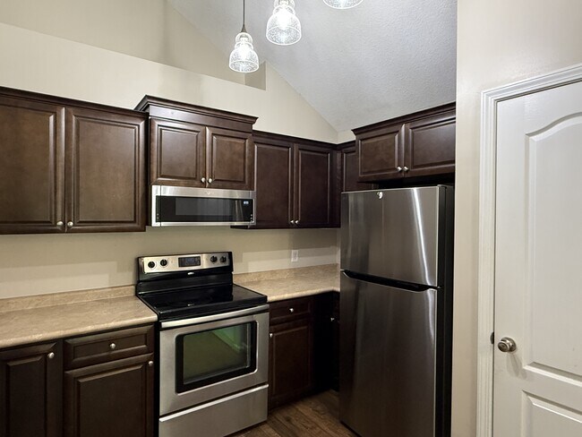 Building Photo - 146 Aquinnah Dr