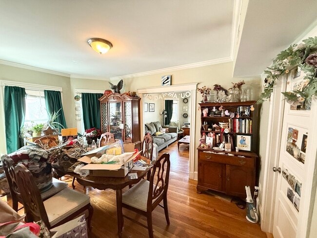 Building Photo - 81 Florence St