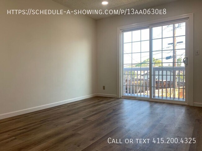 Building Photo - 4840 Minas Dr