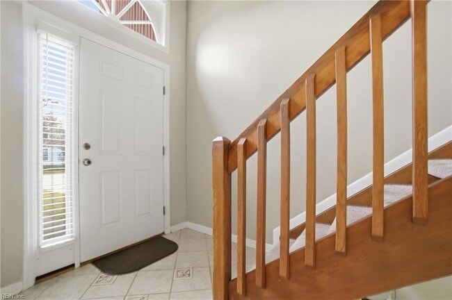 Building Photo - 710 Waters Dr