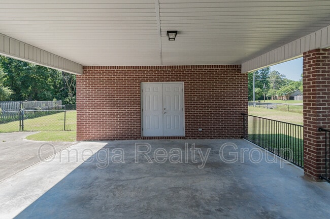 Building Photo - 14 Oakleigh Dr