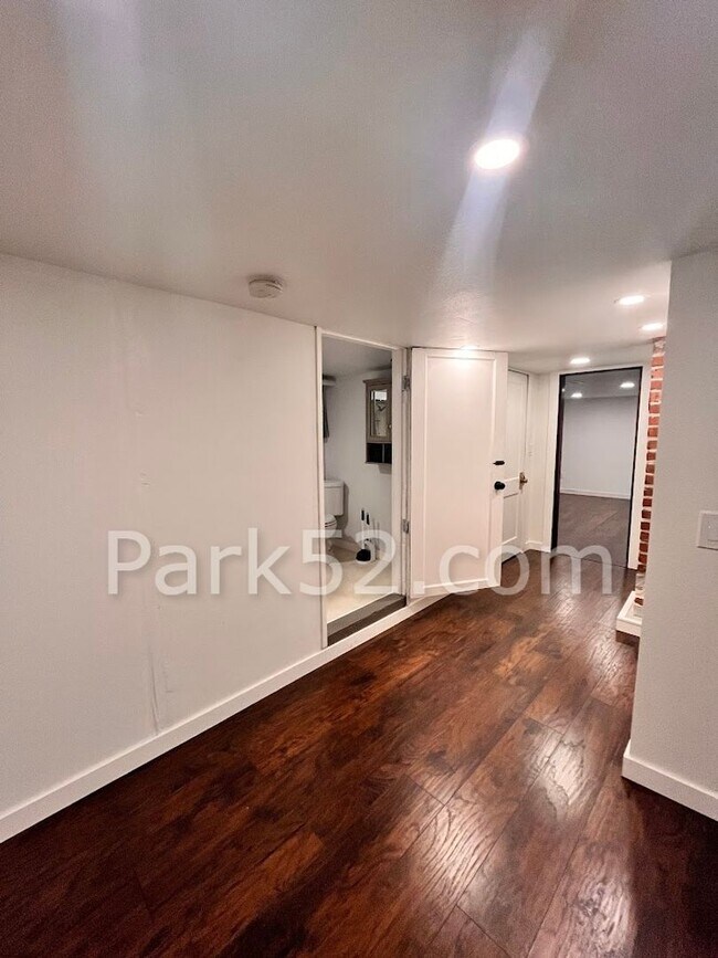 Building Photo - Beautiful Tacoma Single Family Home