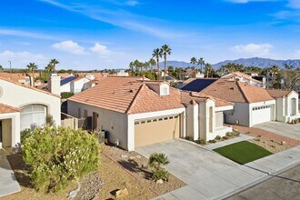 Building Photo - STUNNING DESERT SHORES MINUTES FROM THE LAKES!!!