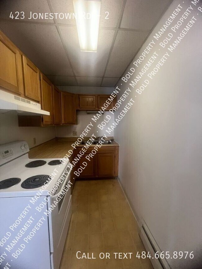 Building Photo - 423 Jonestown Rd