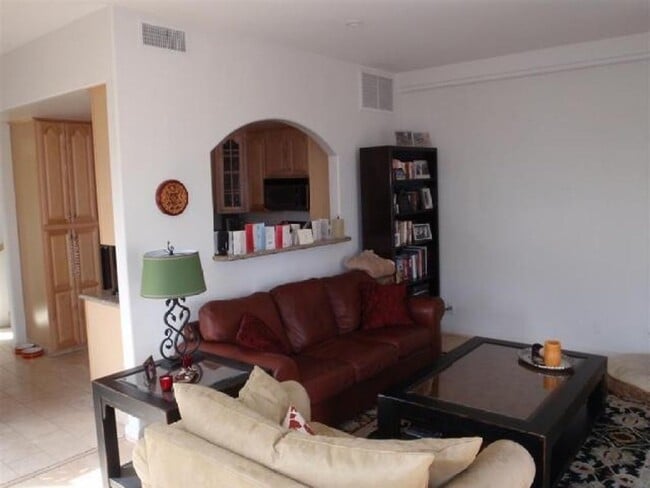 Building Photo - 4886 Coronado Ave