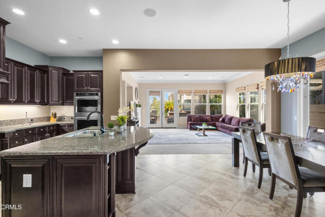 Building Photo - 3917 W Hemlock St