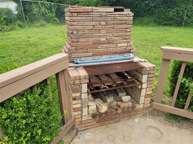 Building Photo - 630 Woodacre Dr