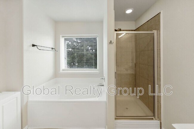 Building Photo - 10014 Collenback Run