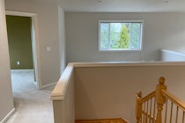 Building Photo - 4bd/2ba House in Newcastle