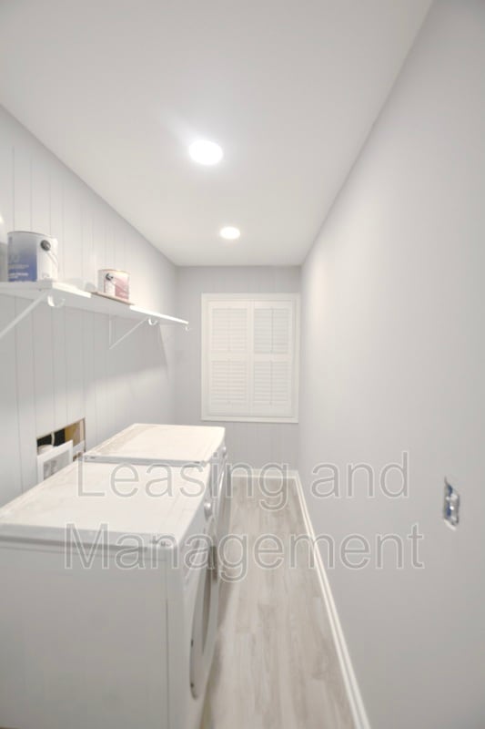 Building Photo - 2 Rosedale Dr