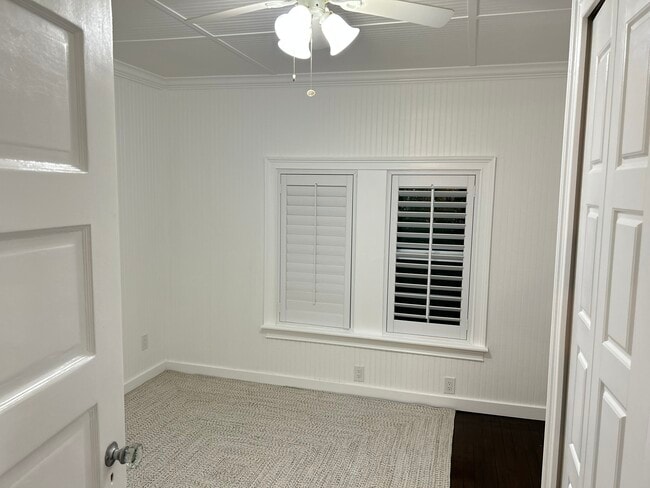 Building Photo - 221 Durrance St