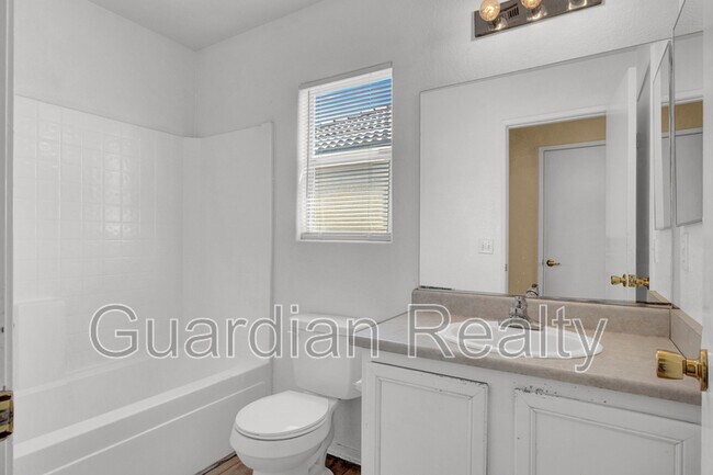 Building Photo - 5258 Paradise Skies Ave