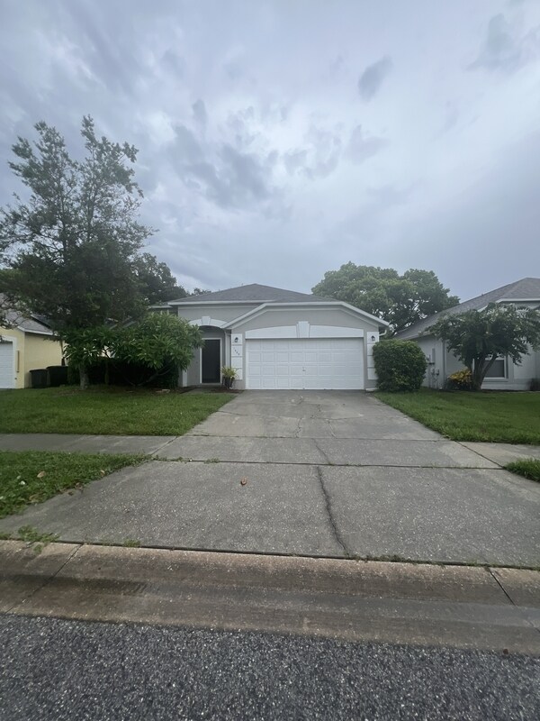Primary Photo - 1665 Slash Pine Pl