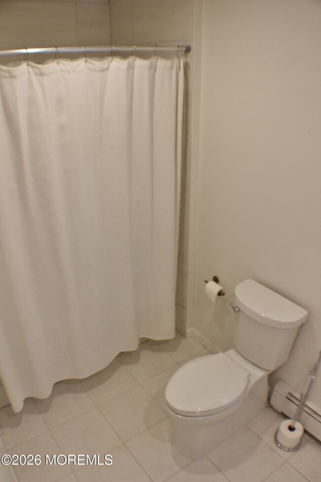 Building Photo - 106 Wallace St