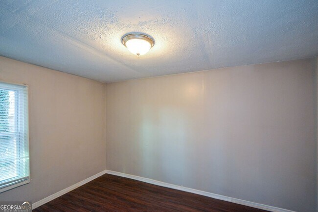 Building Photo - 2259 Nelms Dr SW