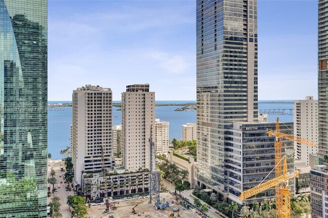 Building Photo - 1300 S Miami Ave