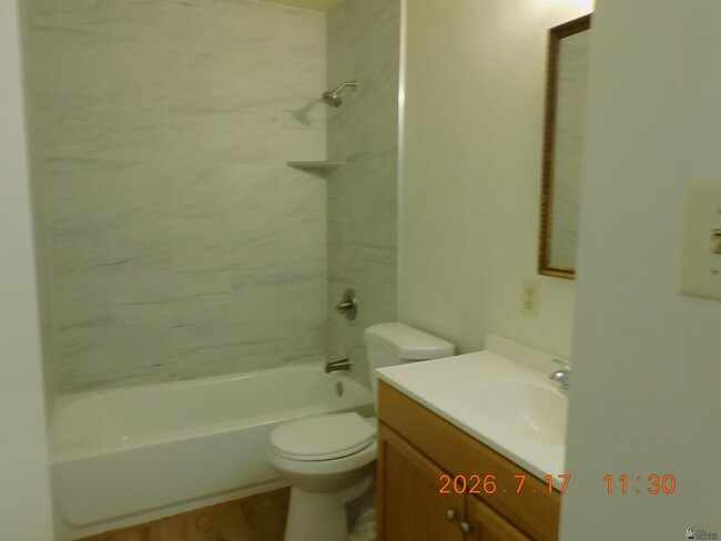 Building Photo - 1276 W 20th Pl