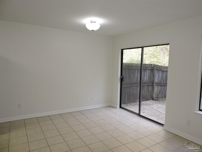 Building Photo - 9725 US-98