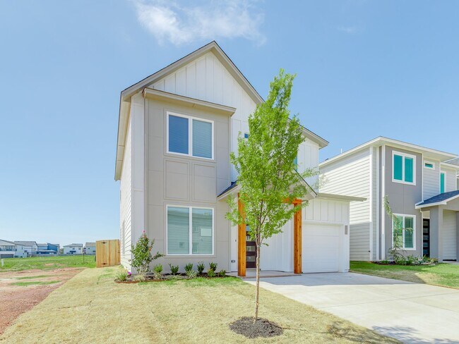Building Photo - Home in Edmond/Oklahoma City