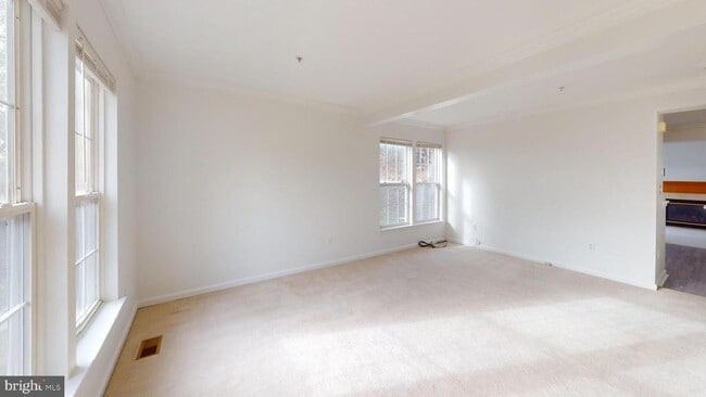 Building Photo - 26071 Ridge Manor Dr