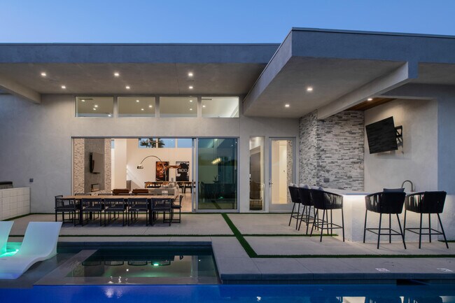 Building Photo - 80943 Elemento Ln