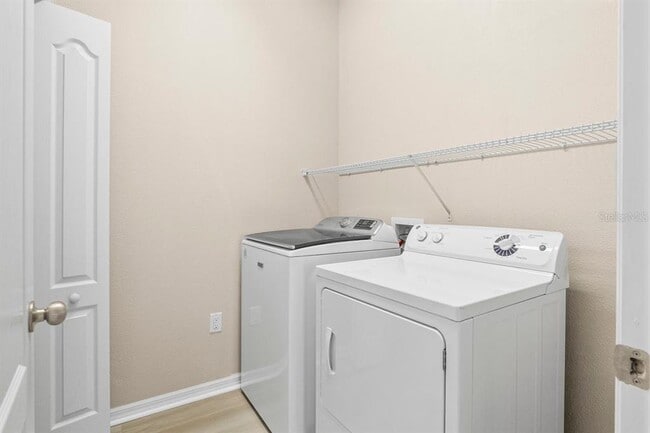 Building Photo - 11790 Fennemore Way