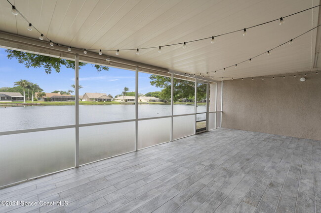 Building Photo - 1240 Ambra Dr