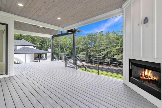 Building Photo - 3671 Hamilton Mill Rd