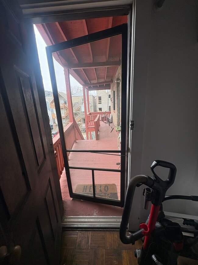 Building Photo - 3720 N Sheffield Ave