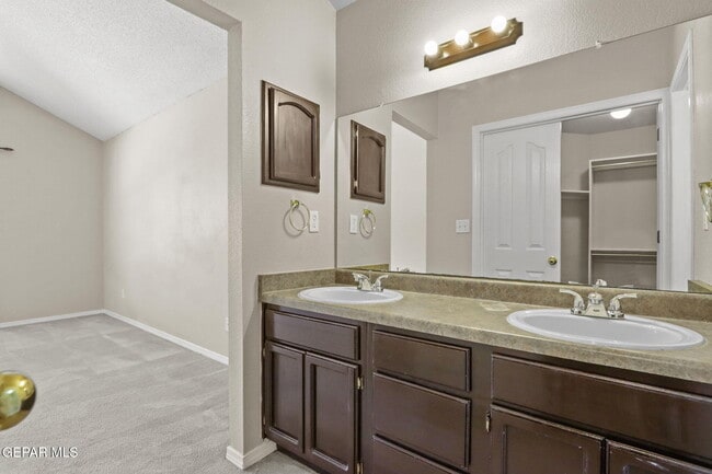 Building Photo - 11828 Mesquite Lake Ln
