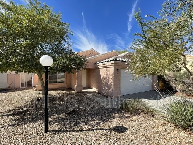 Building Photo - 2317 Acoma Pl