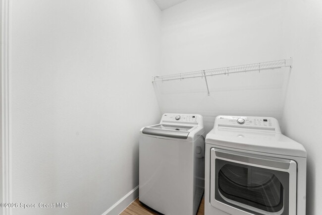 Building Photo - 3168 Avalonia Dr