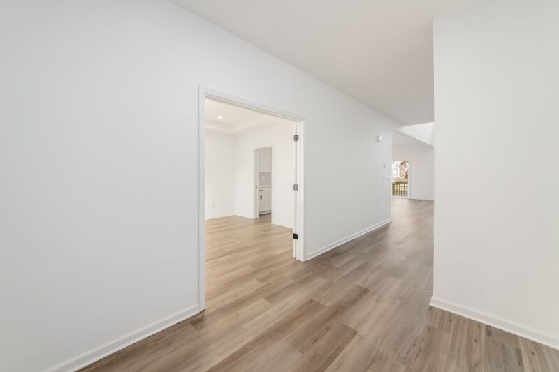 Building Photo - 407 Zelkova Ln