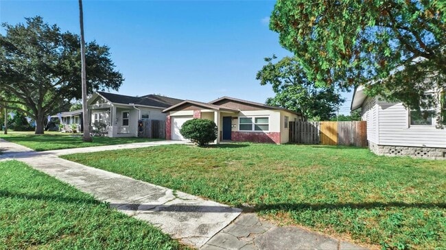 Building Photo - 1131 55th Ave N