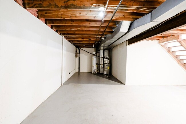 Building Photo - 6809 W 149th Terrace