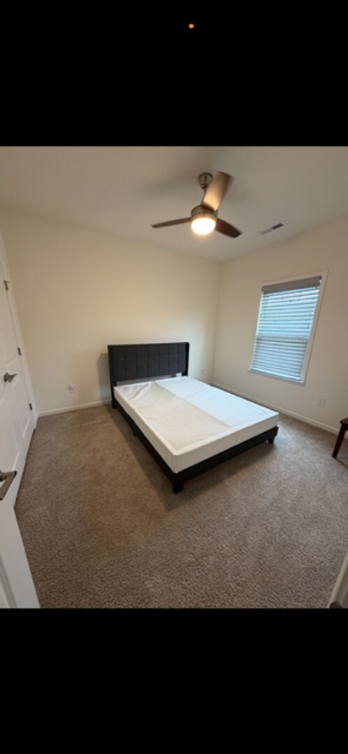 Building Photo - 5 BR/4BA | Newly Renovated Single Family Home | 1-Car Garage Parking | Fenced backyard